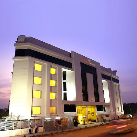Peerless Hotel Хайдарабад Экстерьер фото