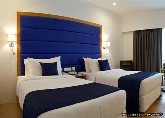 Peerless Hotel Хайдарабад Номер фото